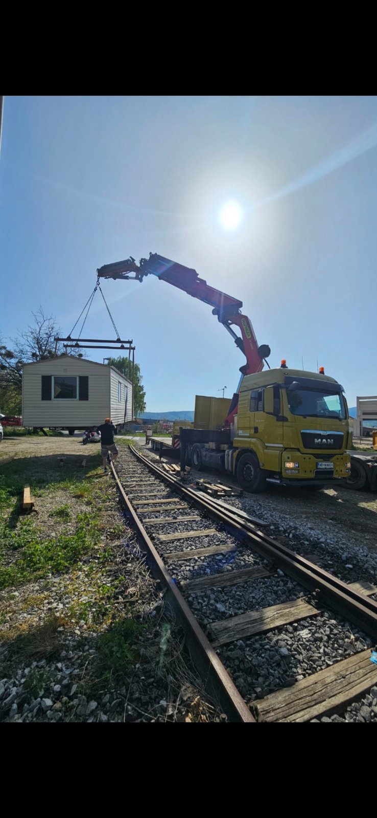 IP MA-LINER – prevoz mobilnih hišk in kontejnerjev