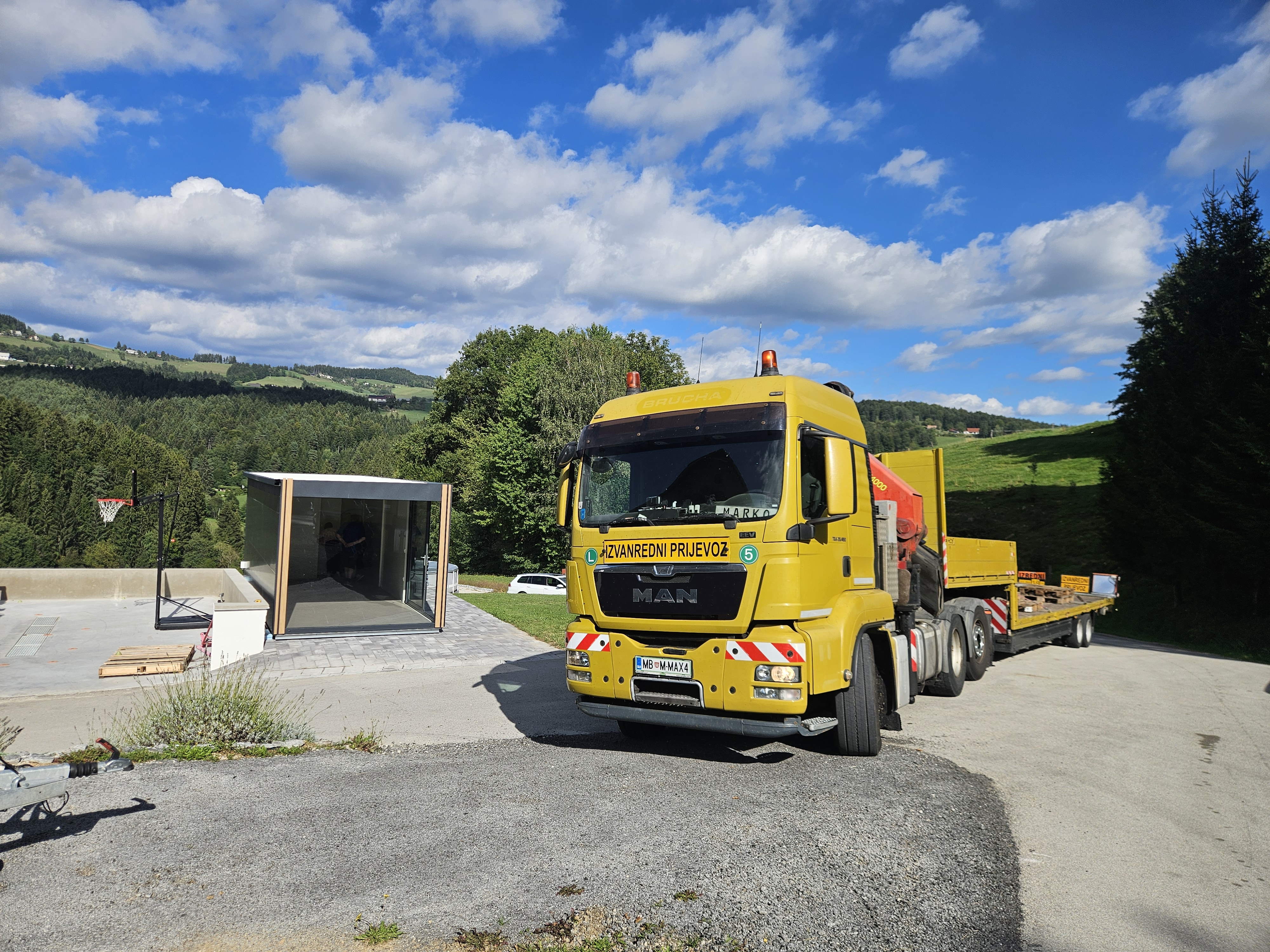 IP MA-LINER – prevoz mobilnih hišk in kontejnerjev
