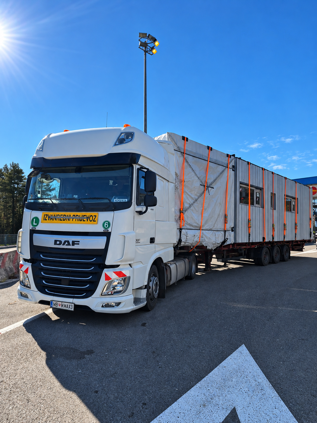 IP MA-LINER – prevoz mobilnih hišk in kontejnerjev